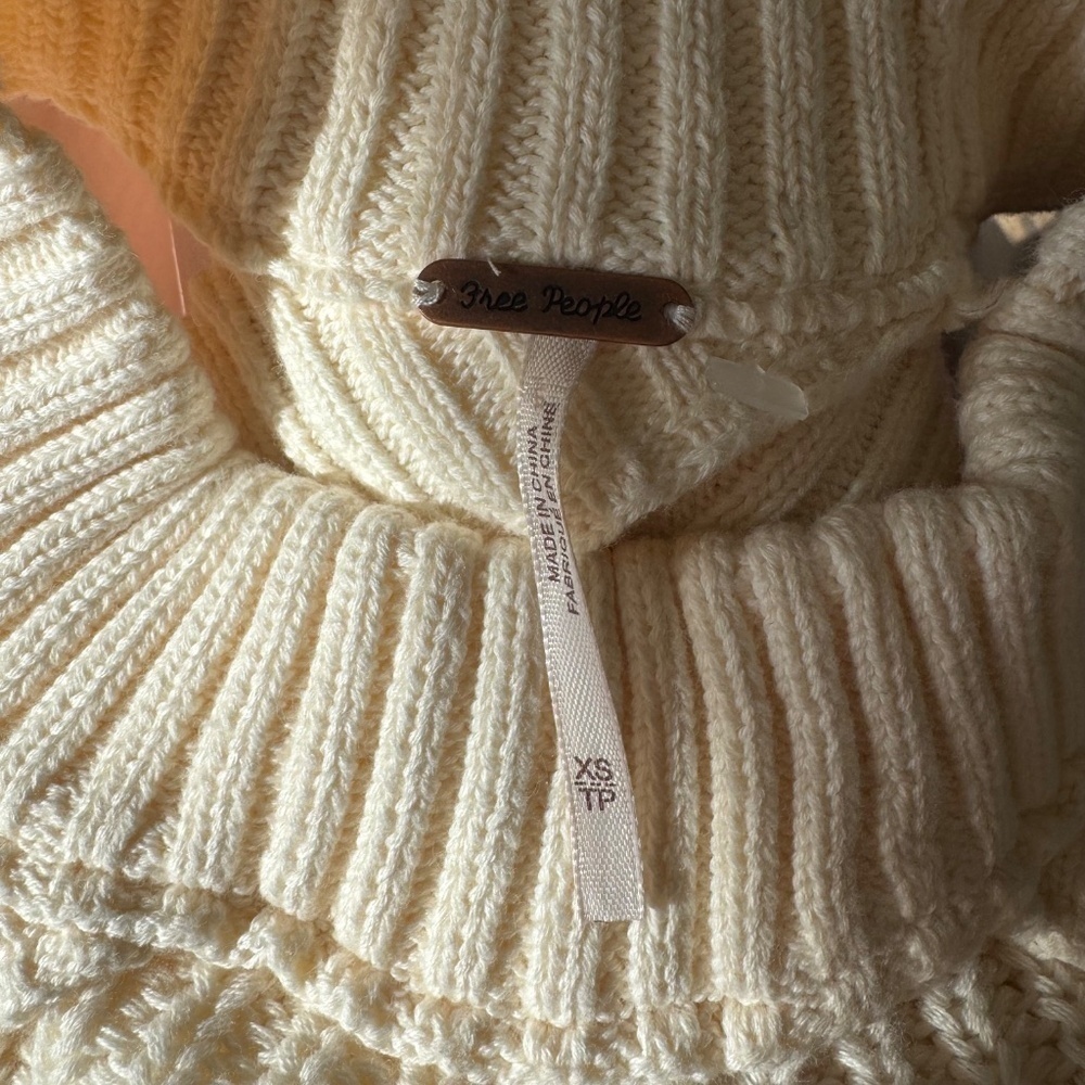 FREE PEOPLE Half Moon Bay Pullover Sweater - Picture 7 of 7